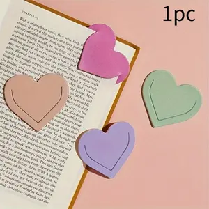 Creative simple leather love bookmark portable book page clip heart-shaped bookmark student corner protective cover.