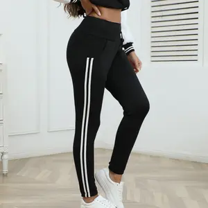 Women's Striped and Camouflage Pattern Fall/Winter Sports Leggings with Phone Pocket, Belly Control Hip Lift Leggings, High Waist Exercise Exercise Running Warm Yoga Pants