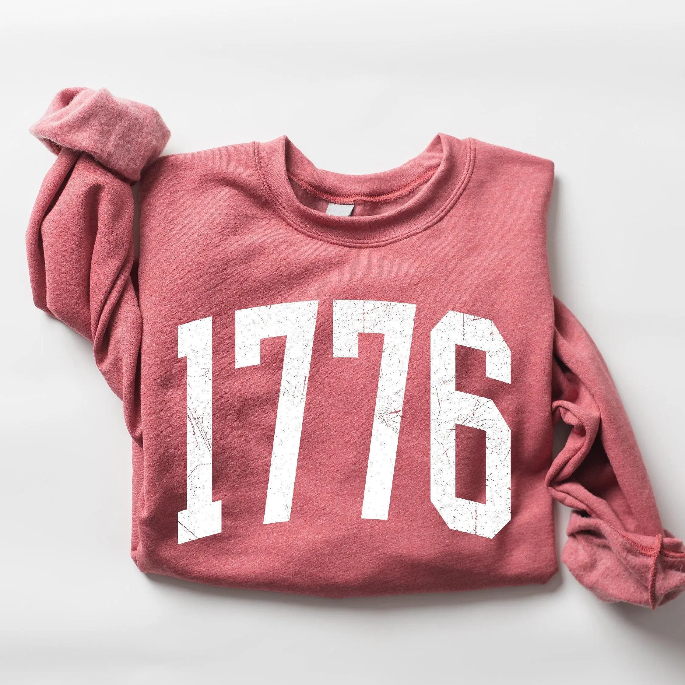 USA Flag Sweatshirt, USA Sweatshirt, Patriotic Sweatshirt, American Flag Sweatshirt, Vintage Style Aesthetic American Flag Crewneck 4th of July Trendy Retro Style USA Olympic Crewneck Unisex