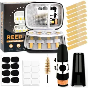 Clarinet Mouthpiece Kit with Case, Clarinet Mouthpiece Accessories Set for Beginners, Clarinet Mouthpiece Metal Ligature 2.5 Reeds Cushions Pads Cap Brush EVA Storage Case