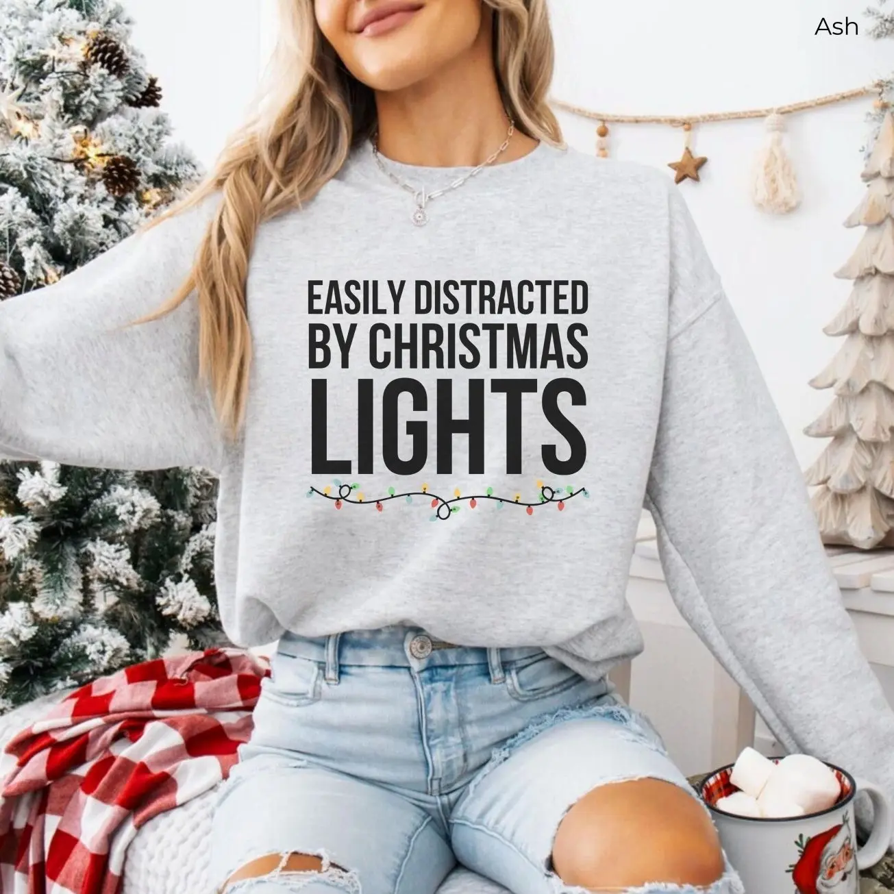 Easily Distracted by Christmas Lights Sweatshirt, Festive Xmas Crewneck, Christmas Lover Gift, Holiday Season Clothes, Cute Merry Christmas Jumper, Festive Lights Graphic Sweater, Cozy Winter Pullover, Xmas Party Outfit for Women & Men