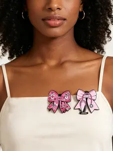 Sweet Medical Badge with Bow Stethoscope Brooch, Perfect Graduation Gift for Intern Doctors and Nurses, Cute Accessory for Healthcare Workers