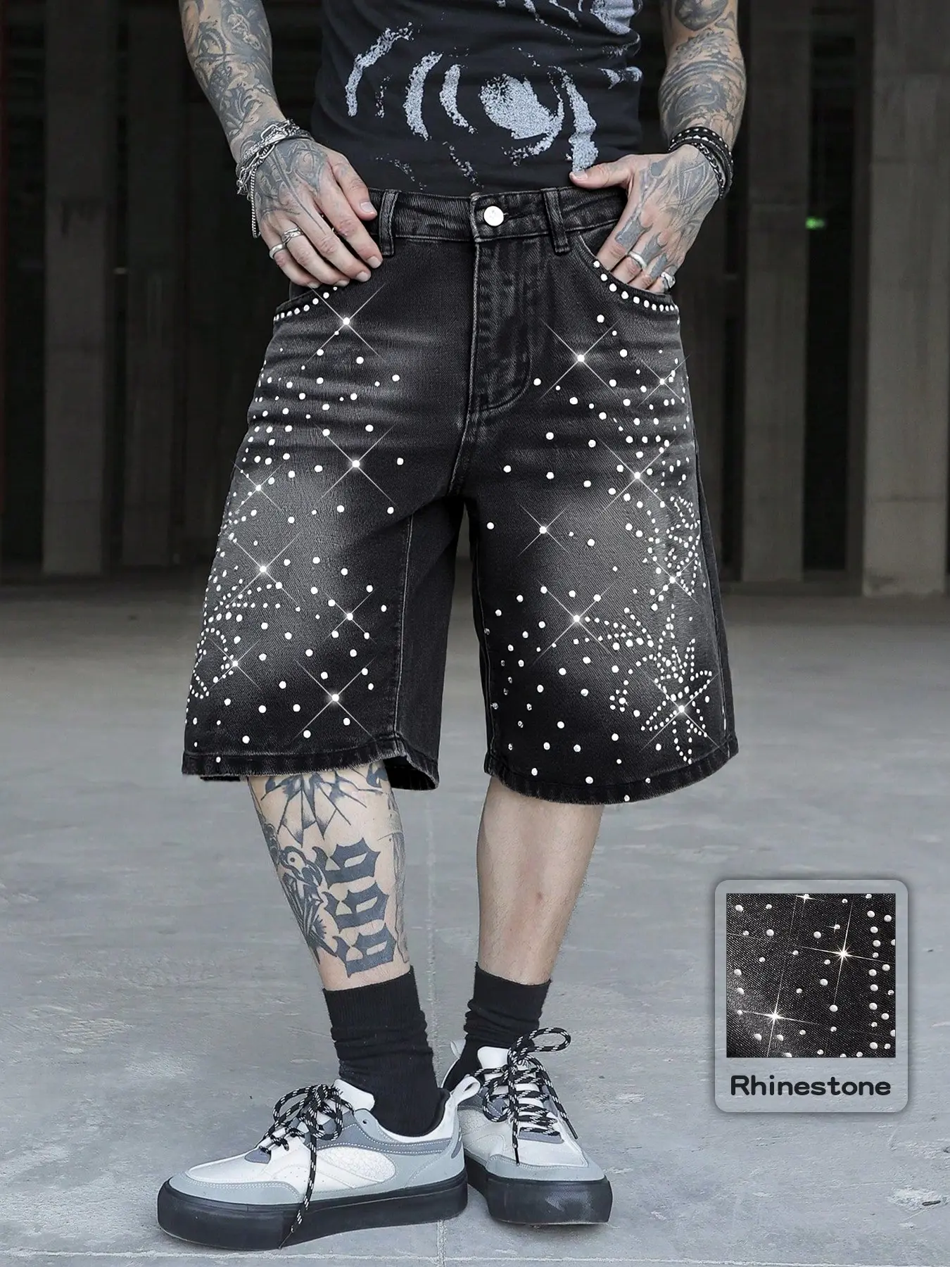 Summer Men's Starry Sky Shining Galaxy Diamond-Embedded Denim Fitted Shorts, Non-Elastic Five-Pocket Shorts with Inlaid Rhinestone Starry Sky Pattern, Highlight Item for Summer Street Fashion, Sparkling Shorts, Summer Casual Shorts