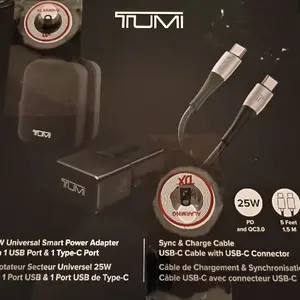Tumi 25W Universal Smart Power Adapter with 1 USB Port & 1 Type-C Port Sync Charge Cable USB-C Connector