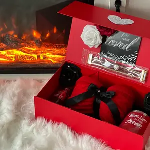 Color me red Gift Box