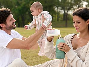 Momcozy Portable Milk Warmer for Travel – Dual Heating Modes for Breast Milk & Water, Portable Bottle Warmer with Fast Heating & Long Battery Life, 17 Ounces Large Capacity to Meet Your All-Day Needs