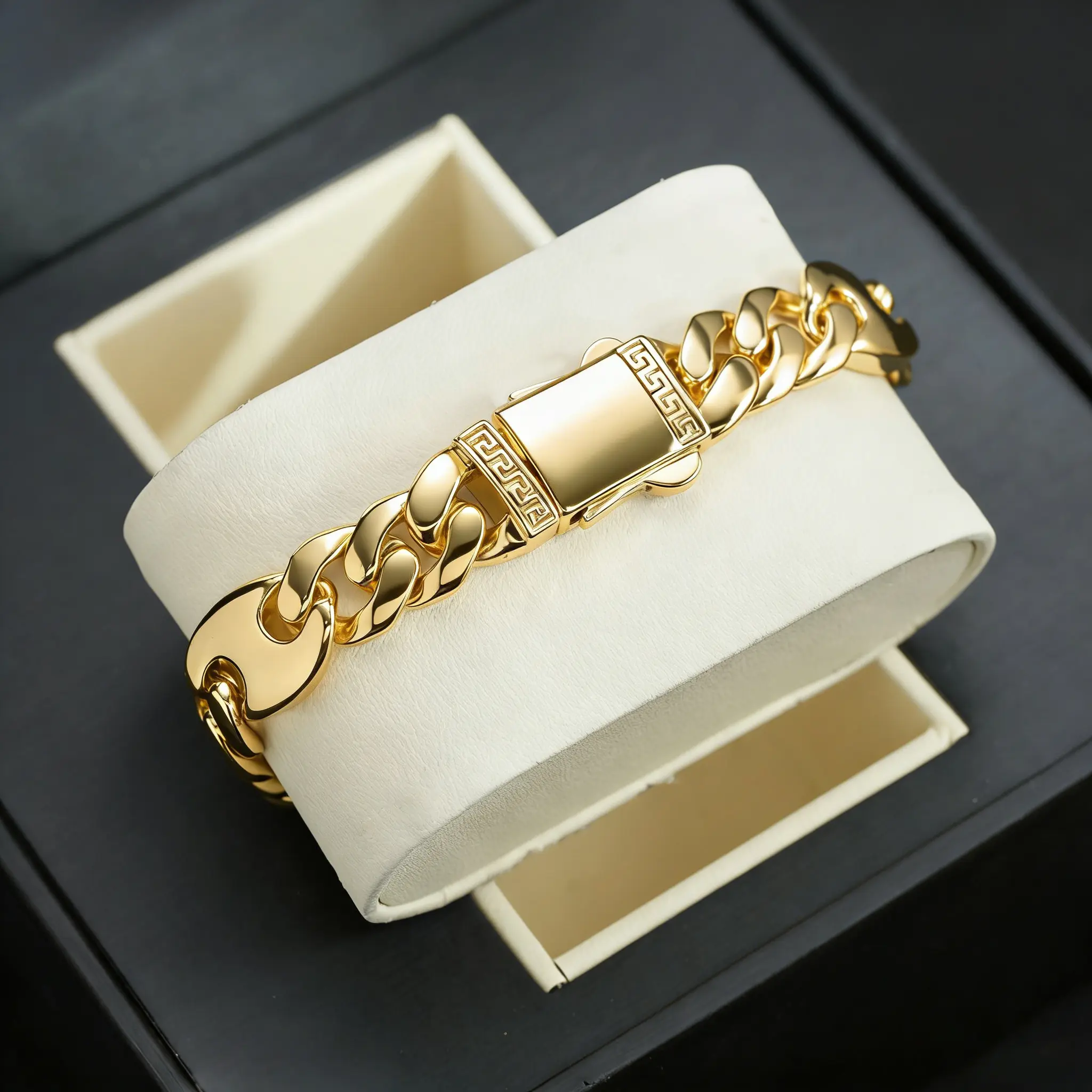 Unisex Luxury Gold Cuban Chain Bracelet, Wide Link Design with Vintage Greek Key Accent, High-Polish Gold Finish, Premium Statement Costume Jewelry for Everyday Wear, Gifting Occasions