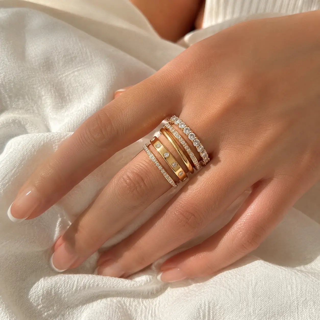 17KM 5PCS Gold Stacking Rings Set for Women, CZ Diamond Ring Collection, Minimalist Stackable Band Rings, Trendy Everyday Jewelry Gift