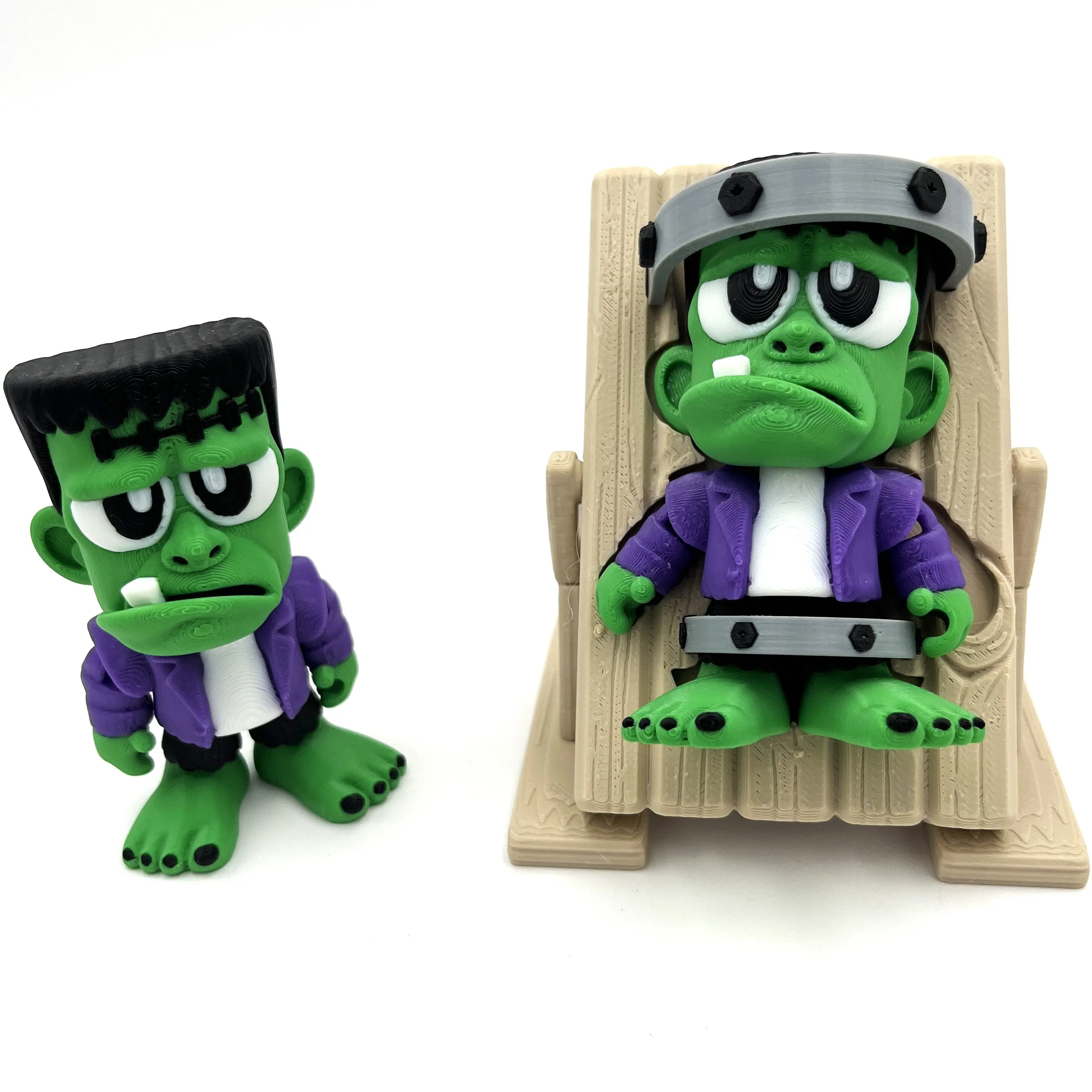 3D Flexi Forge Cute Frankenstein with Lab Table Diorama – Creepy-Cute Desk Display for Halloween Decor and Year-Round Creepy-Cute Vibes