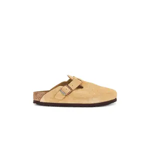 BIRKENSTOCK Boston Clog in Latte Cream