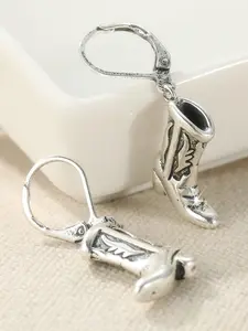 Vintage Cute Pattern Carved Boot Pendant Earrings, Shining Earrings, Unique Boot Shape, Elegant Handmade Accessories for Parties, Ideal Gift for Friends, All Seasons