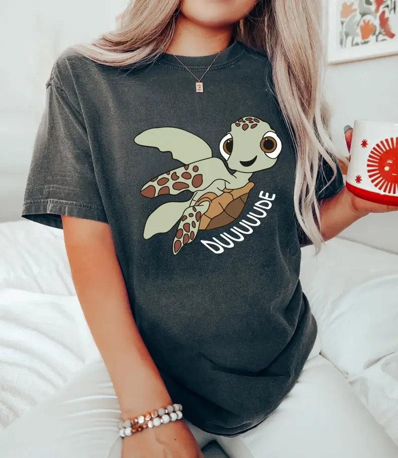 Women's Soft Cotton Fitted Short-Sleeve Round Neck T-Shirt, Casual Style with Cute Finding Nemo Squirt Graphic, Shortsleeve, Tshirt