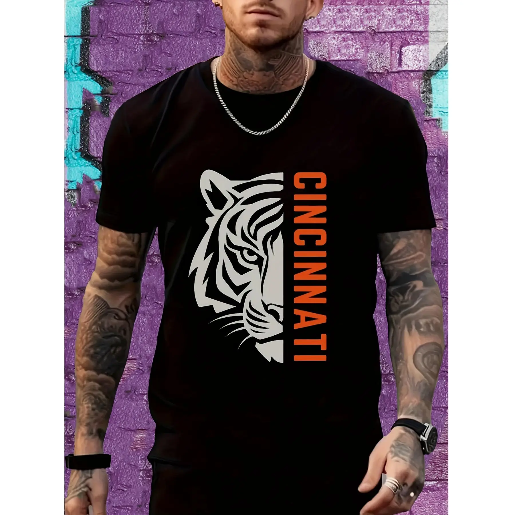 🏈🔥Men's Retro Cincinnati Football Graphic T-Shirt,  100% Cotton , Lightweight Breathable Short Sleeve Top for Game Day
