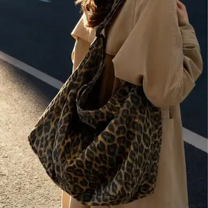 TChic Durable Camouflage Canvas Large Backpack, Leopard Print Crossbody Shoulder Bag, Vintage Unisex Fashion Bag for Commuting, School (Sports & Outdoor Use), Durable Backpack