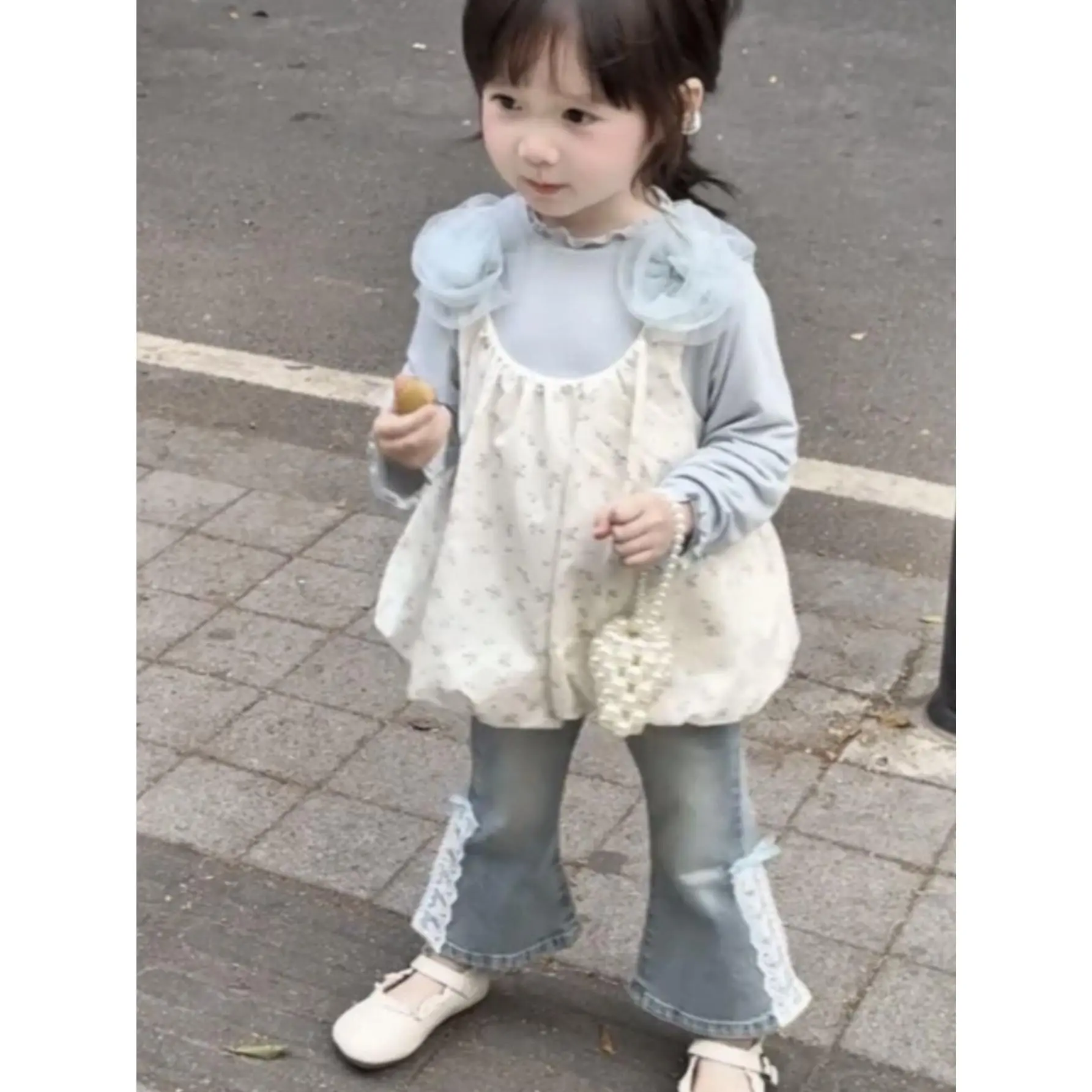 Adorable Three-Piece Outfit for Girls Featuring a Ruffled Top, a Tulle Cami with 3D Floral Designs, And Lace Flared Pants, Perfect for Spring And Autumn, for Outdoor