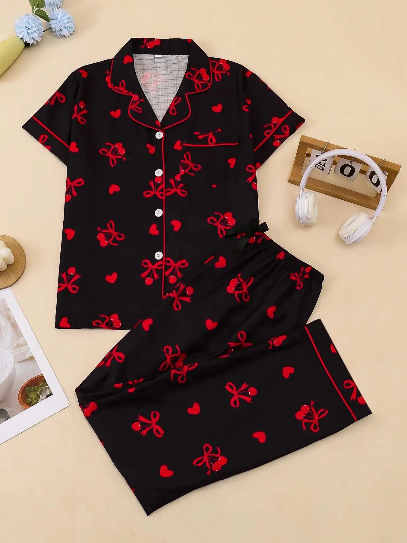 Women's Heart Cherry Bow Print Sleepwear Set, Everyday Casual Lapel Button Short Sleeve Long Pants Homeewear, Nightwear Loungewear Set, Comfortable Ladies Nightwear Pajama Set Pjs Homewear