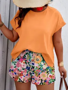 【Plus Size】 Solid Short Sleeve Top & Floral Print Shorts Set, Casual Two-piece Set for Daily Wear, Women's Clothes for Summer