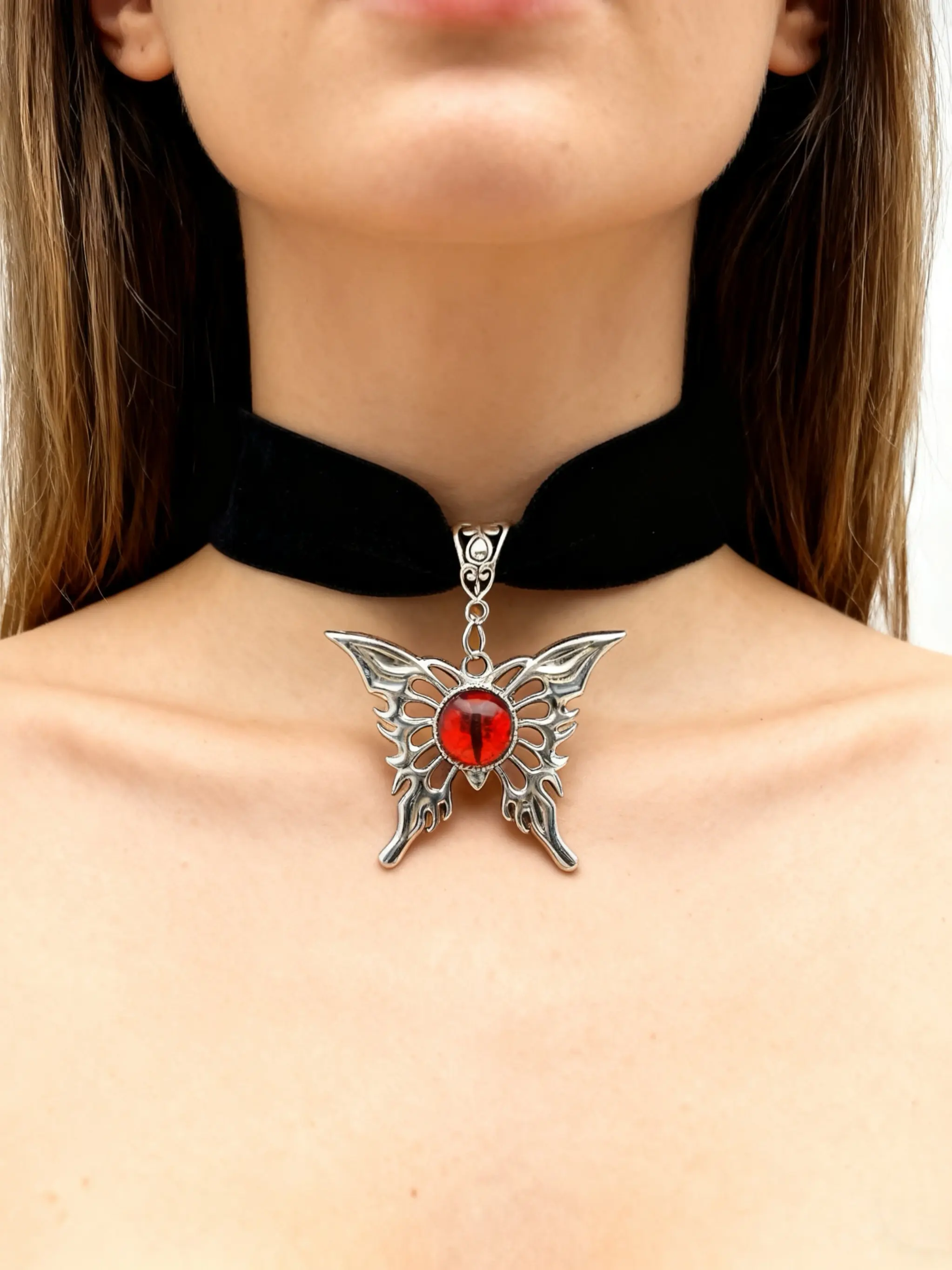 1 Piece Fashion Gothic Sliver Color Hollowed-out Butterfly Colored Glass Eyeballs Pendant Velvet Choker Necklace for Women Party Jewelry