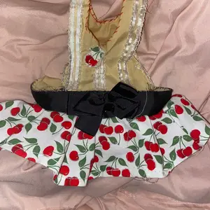 Ms. Cherry pie (extra small)