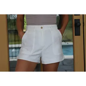 Tailored High-Waisted Shorts with Patch Pockets – Chic Structured Fit Shorts