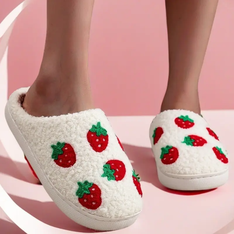 Cute Strawberry Embroidered Plush Slippers, Comfortable Indoor Home Shoes, Fashionable Gift Choice for Men & Women, All Seasons Wear, Footwear