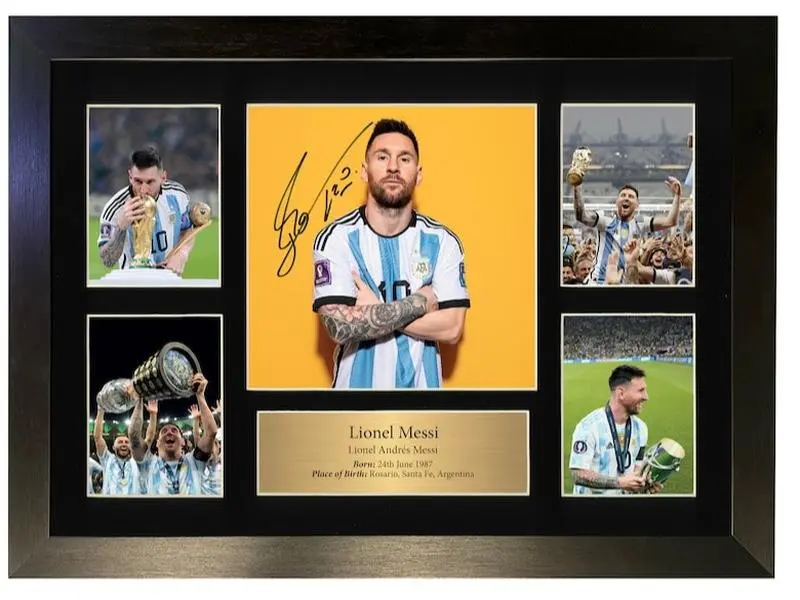 Lionel Messi Autograph | Lionel Messi | Football Poster