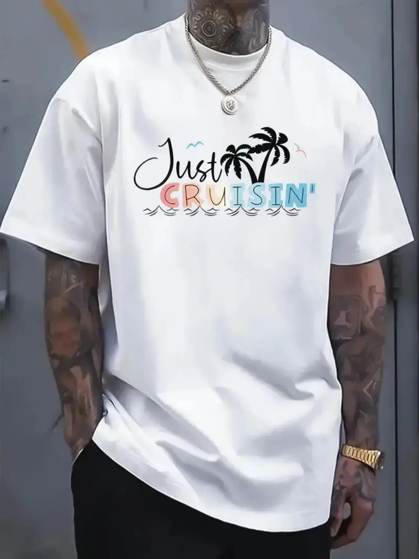 Men's Casual Graphic T-Shirt in Moisture-Wicking 100% Cotton, Geometric Palm Tree & Cruise Print with a Loose Fit for Summer Wear, Top, Shortsleeve, Fabric, Knit, Menswear, Tshirt, Tropical, Round Neck, Stretch, Casual Fit, Loose Cut, Pure Cotton, Short S