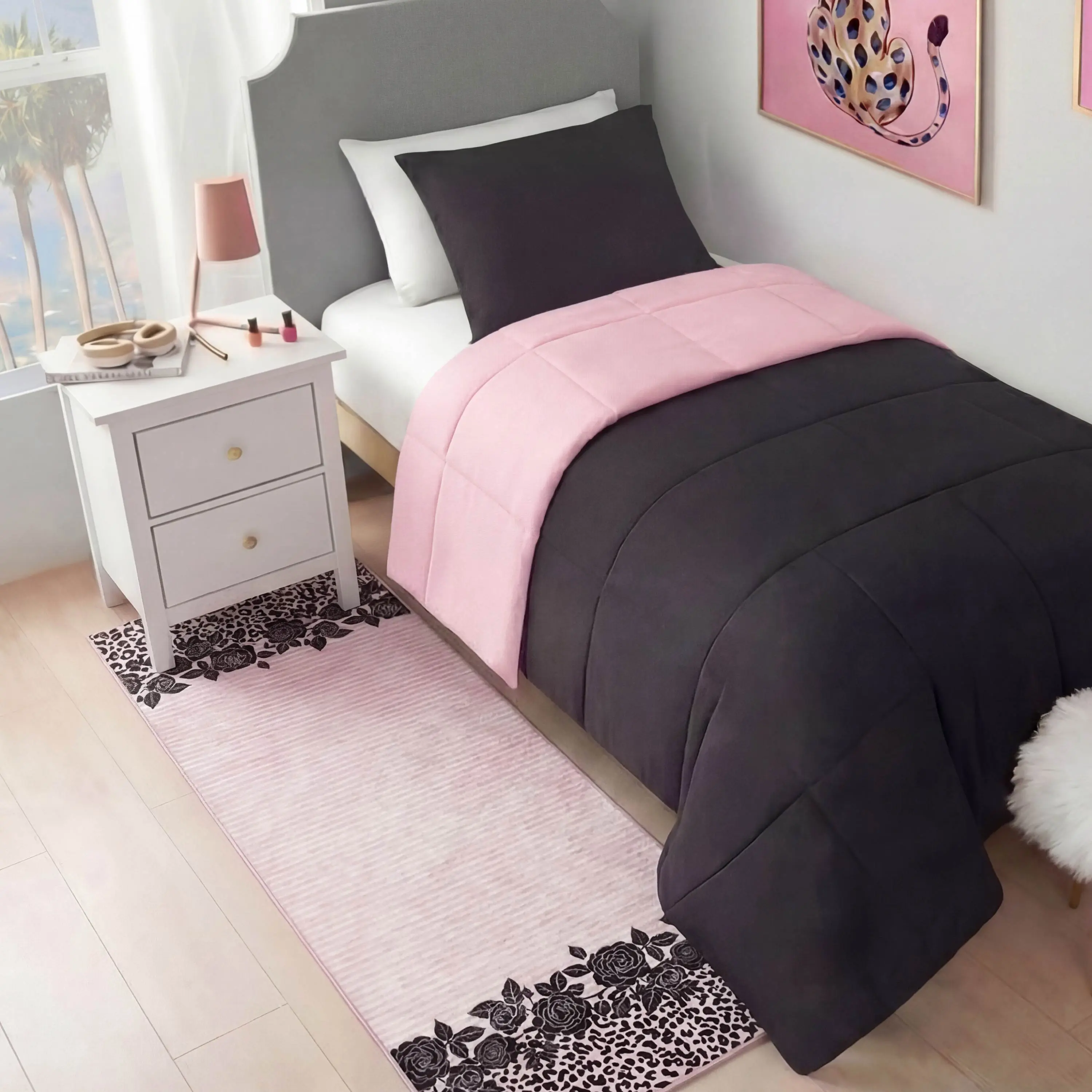 Juicy Couture Finely Washable Rug, 2' x 6' Juicy Couture Finely Washable Rug, 2' x 6'