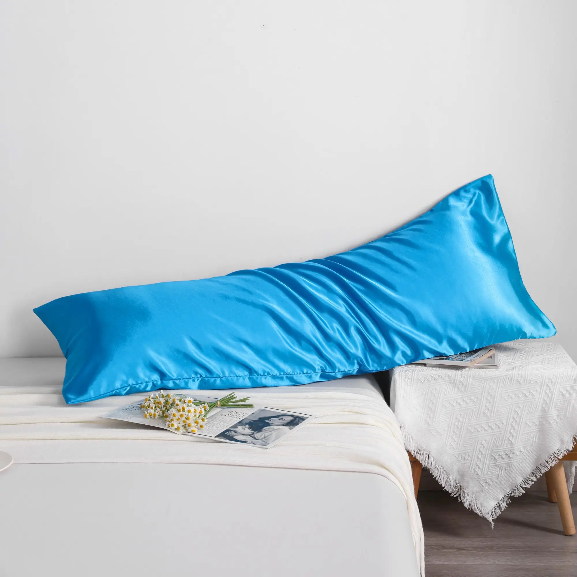 Luxury Ice Silk Pillowcase - Crochet Premium Bedding Home Textile, Anti-Bacterial Wrinkle-Resistant Ultra-Silky Fabric, Machine-Washable, Envelope-Close Closure for Gentle Skin Care & Improved Sleep Quality
