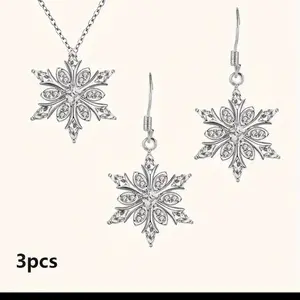 Snowflake Earring Set for Women - Perfect for Winter Season