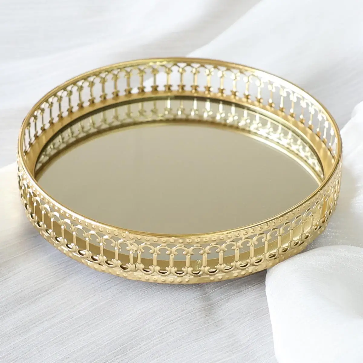 Metal Iron Tray, Candy Cake Pastry Coffee Snack Dessert Perfume Display Tray, Home Decor for Kitchen Living Room Bedroom Office Dormitory