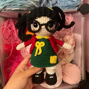 Chilindrina crochet doll