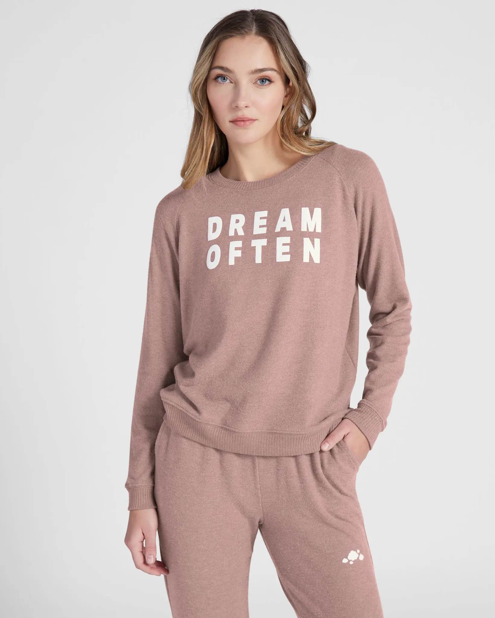 Women's Graphic Hacci Knit Pullover, Casual 'Dream Often' Top with Dropped Shoulders and Relaxed Fit, Tops, Sweatshirts, Day, Long Sleeve, Lightweight, Soft, Knitwear, Graphic Print, Loose-Fitting, Pull On