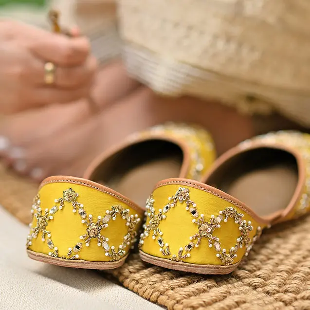 Aalia -  yellow, silk base, ethereal pair of juttis - handmade genuine leather punjabi jutti/khussa/mojari/flats/bridal shoes