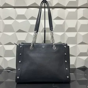 Pre-owned MCM Leather Shoulder Bags 14.57'' R2799 Shoulder Bag C14045616554 1106 T1 Chloe