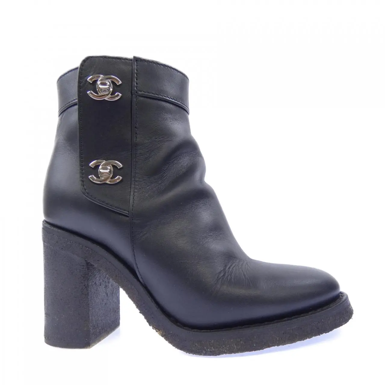 Pre-owned CHANEL Calfskin Small Leather Goods Leather Boots