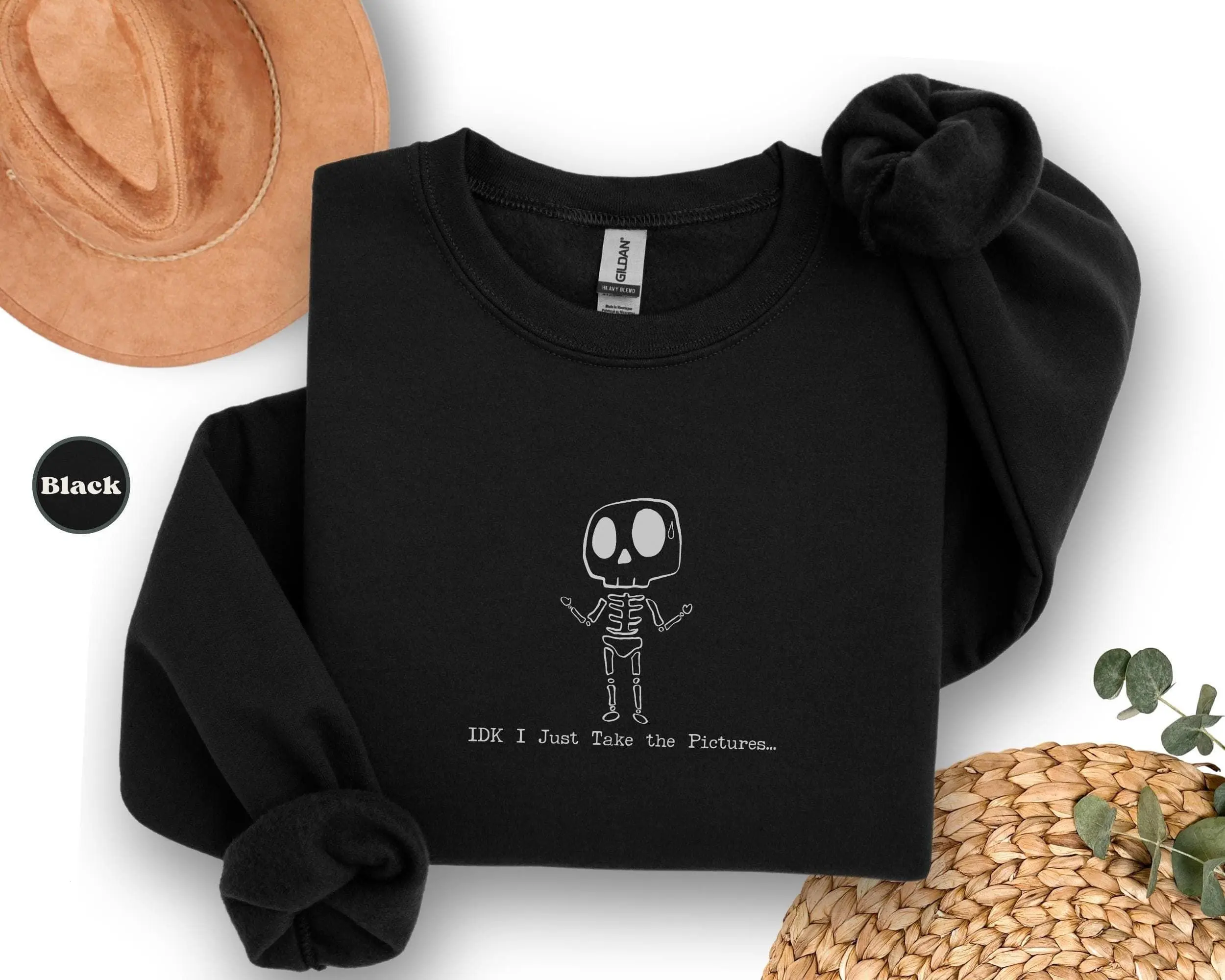IDK I Just Take The Pictures T-Shirt, Sweatshirt & Hoodie - Funny Rad Tech Crewneck Xray Tech Gift Medical Student Radiology Skeleton Pullover