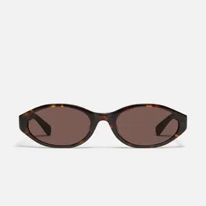 QUAY AURA POINTS Sunglasses - Narrow Oval Frame with Standard Arms & Built-in Nose Pads for Stylish Energy
