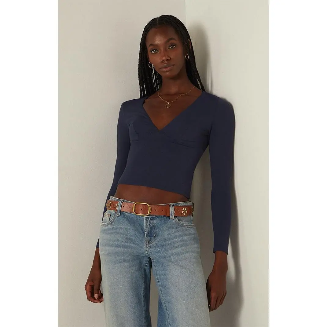 Your Favorite Women's Gianna Plunge V-Neck Long Sleeve Top