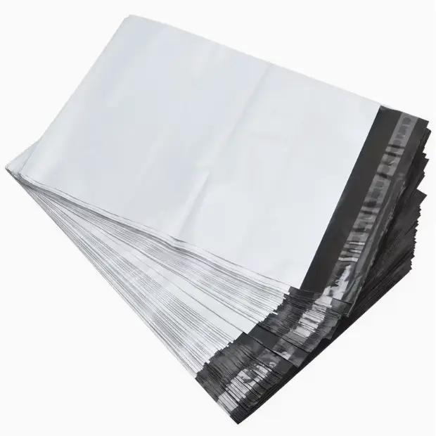 100PCS White Poly Mailers Shipping Envelopes, 10x13 inch Self-Sealing Envelopes, Boutique Bags, Durability Multipurpose Envelopes, Keep Items Safe & Protected