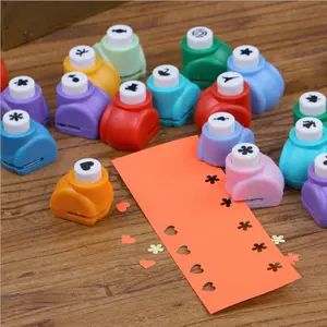 Mini hole puncher, 6 pieces per set. Portable mini hole puncher, creative portable paper hole punching tool, smooth hole puncher, DIY scrapbook, card and diary decoration, Office Stationery Supplies