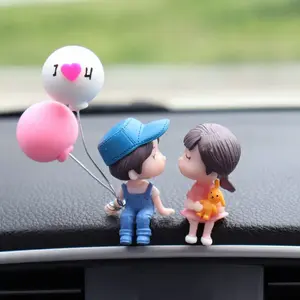Cute Cartoon Couple Resin Fidget Figurine - Romantic Balloon Stress Relief Desk Toy, Valentine's Day Gift for Anxiety Relief, Car Dashboard Home Office Decor