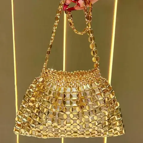 Silver metal ring woven chain shoulder crossbody bag, Fashionable Unique Bags, Fashion Crossbody Handbag, Trendy Crossbody Bag, creative cloud shape, small and versatile, Boho Style Crossbody, suitable for attending banquets, shopping