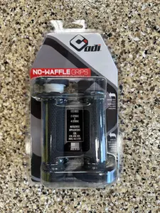 ODI Lock-On Grips - No Waffle - Black