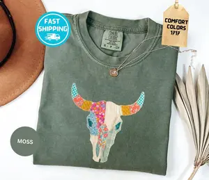 Comfort Colors Cow Skull Faux Patchwork PRINT T-shirt, Cowgirl Graphic T-shirt, Cottagecore Western Tee