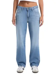 GUESS Jeans Female Straight-Leg Boyfriend Jeans