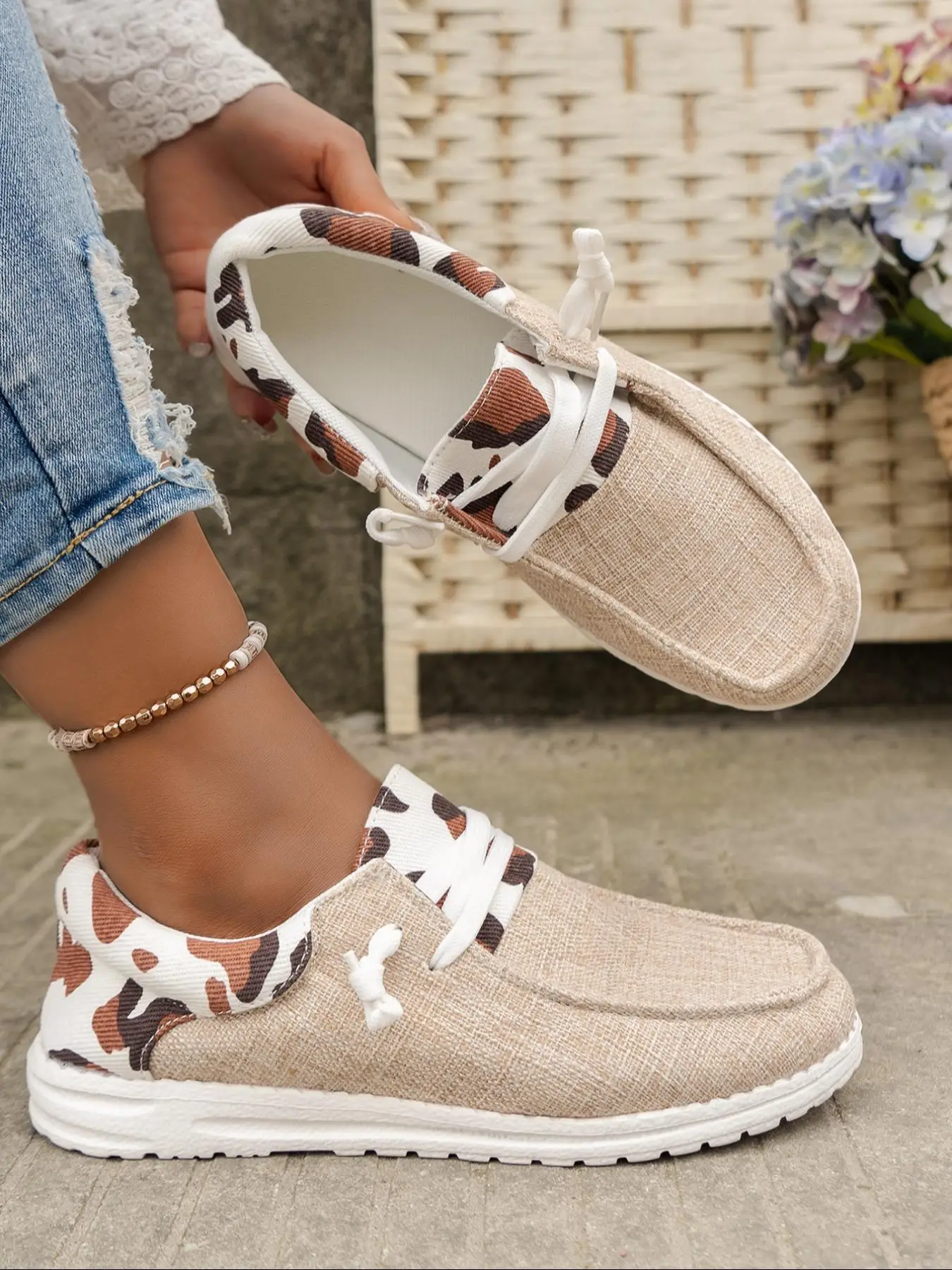 Women's Cow Print Lace Up Flat Sneakers, Trending Shoes, Khaki Walking Shoes, Female Footwear Round Toe Shoes for Trainer Daily Back To School, Birthd