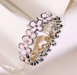 Elegant Flower Ring for Women