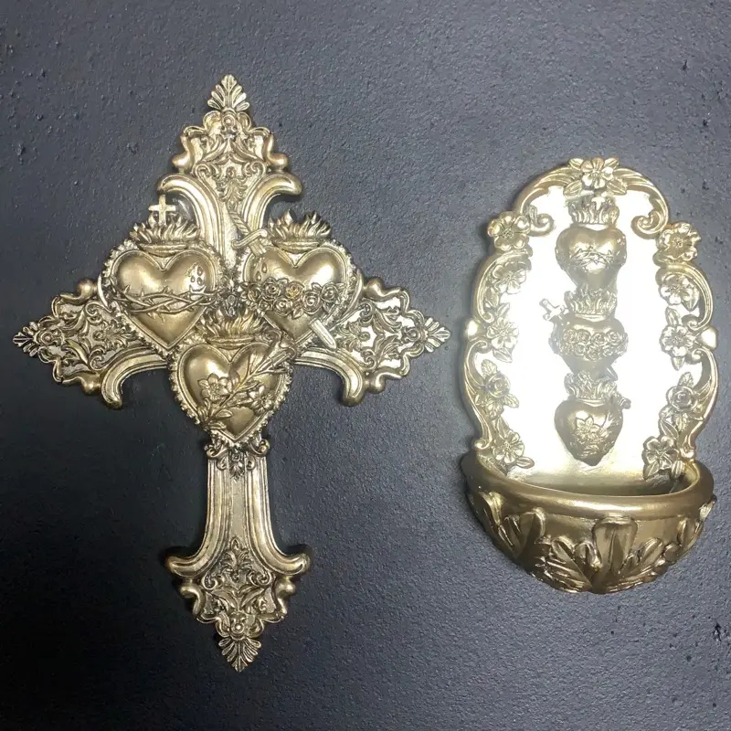 3 Corazones cruz 8” o pila para agua bendita 6”