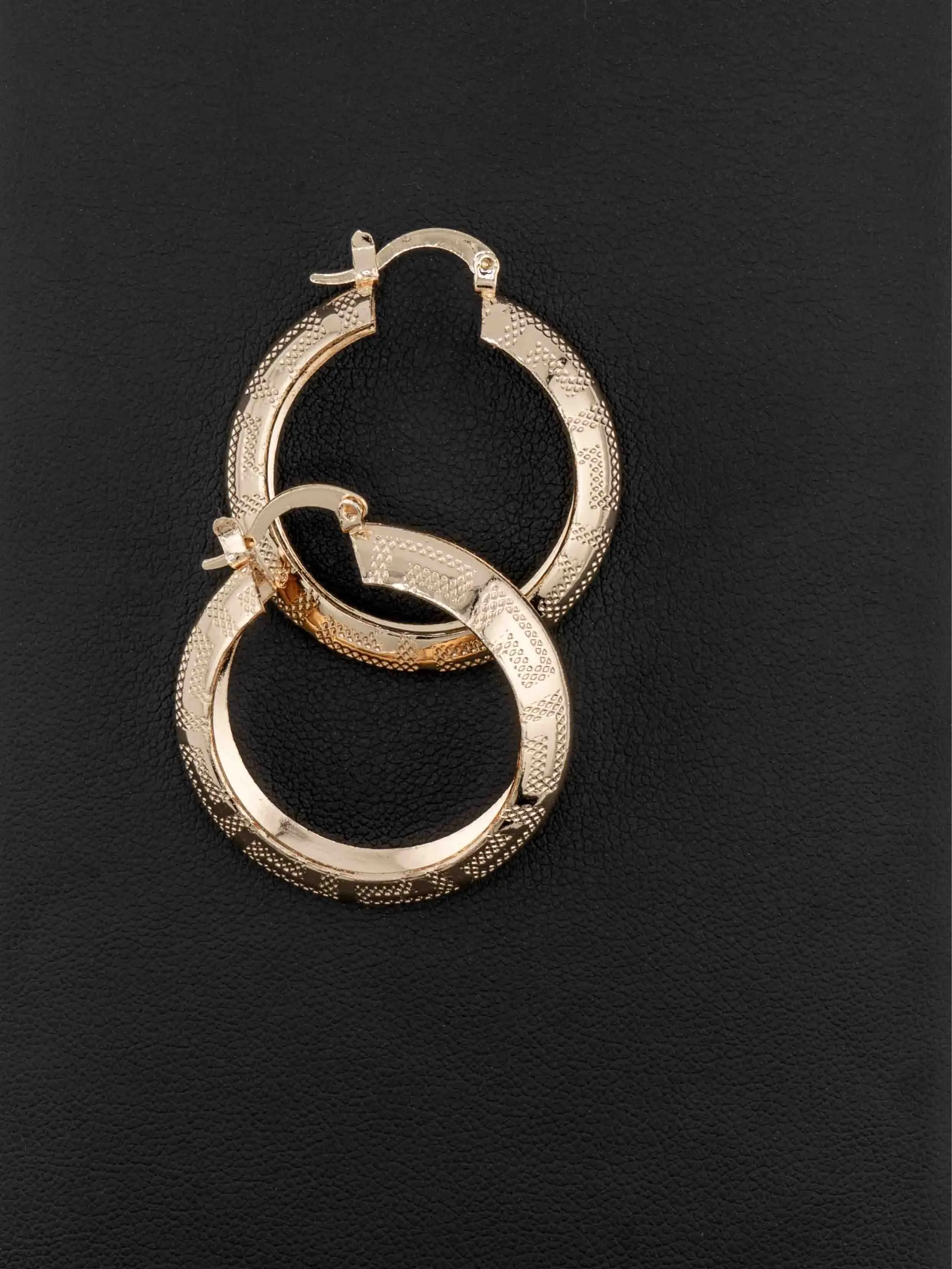Incredible 8mm hoop earrings in gold-plated for mom Incredible 8mm hoop earrings in gold-plated for mom
